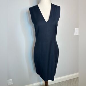 Sz 4 Vince Navy sleeveless sheath dress linen blend v neck